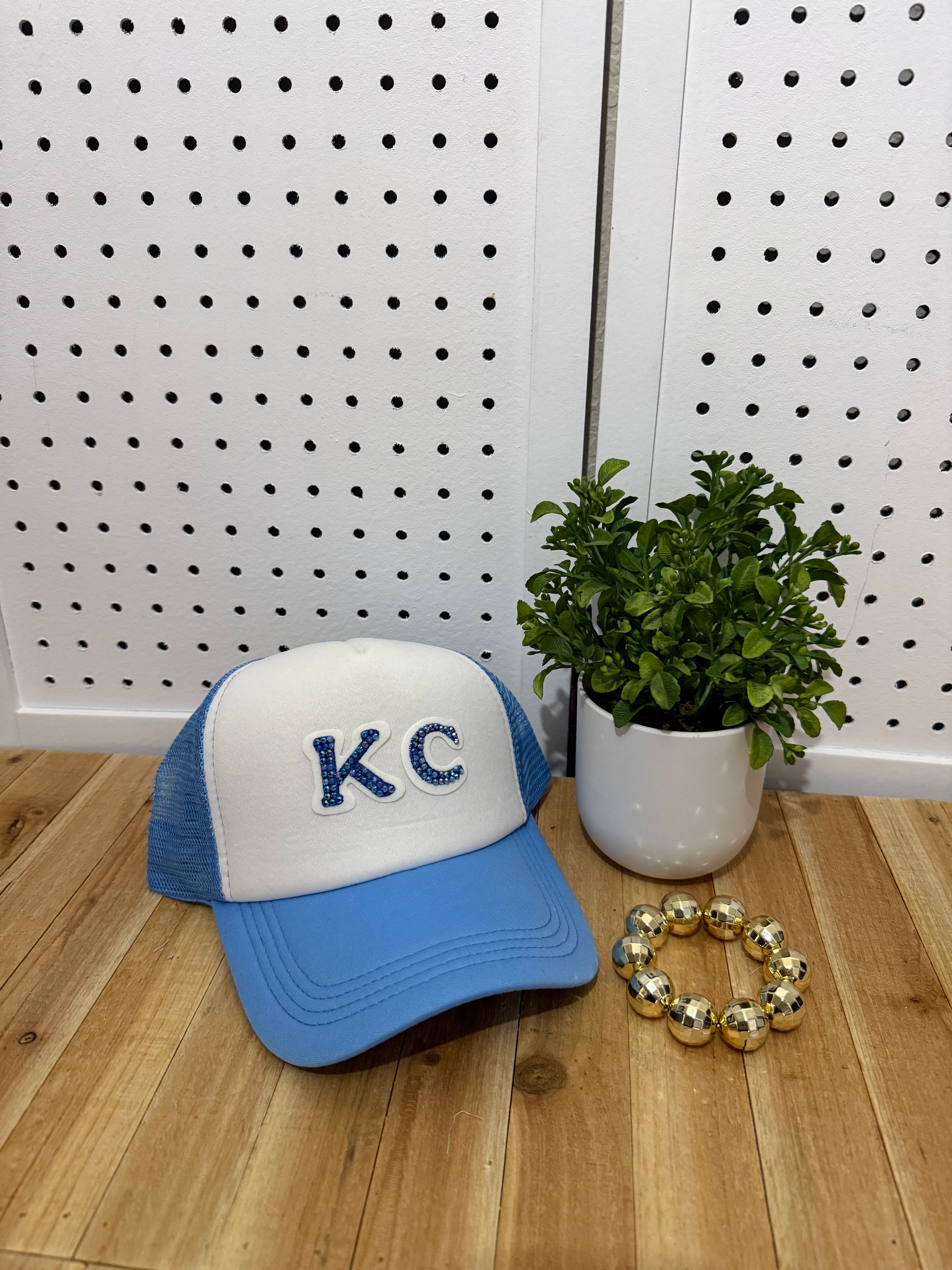 TRUCKER HAT